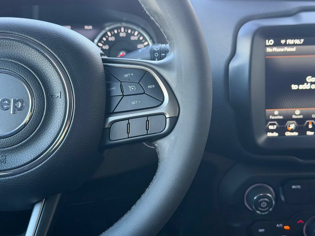 Certified 2022 Jeep Renegade Latitude AWD/4WD image 13
