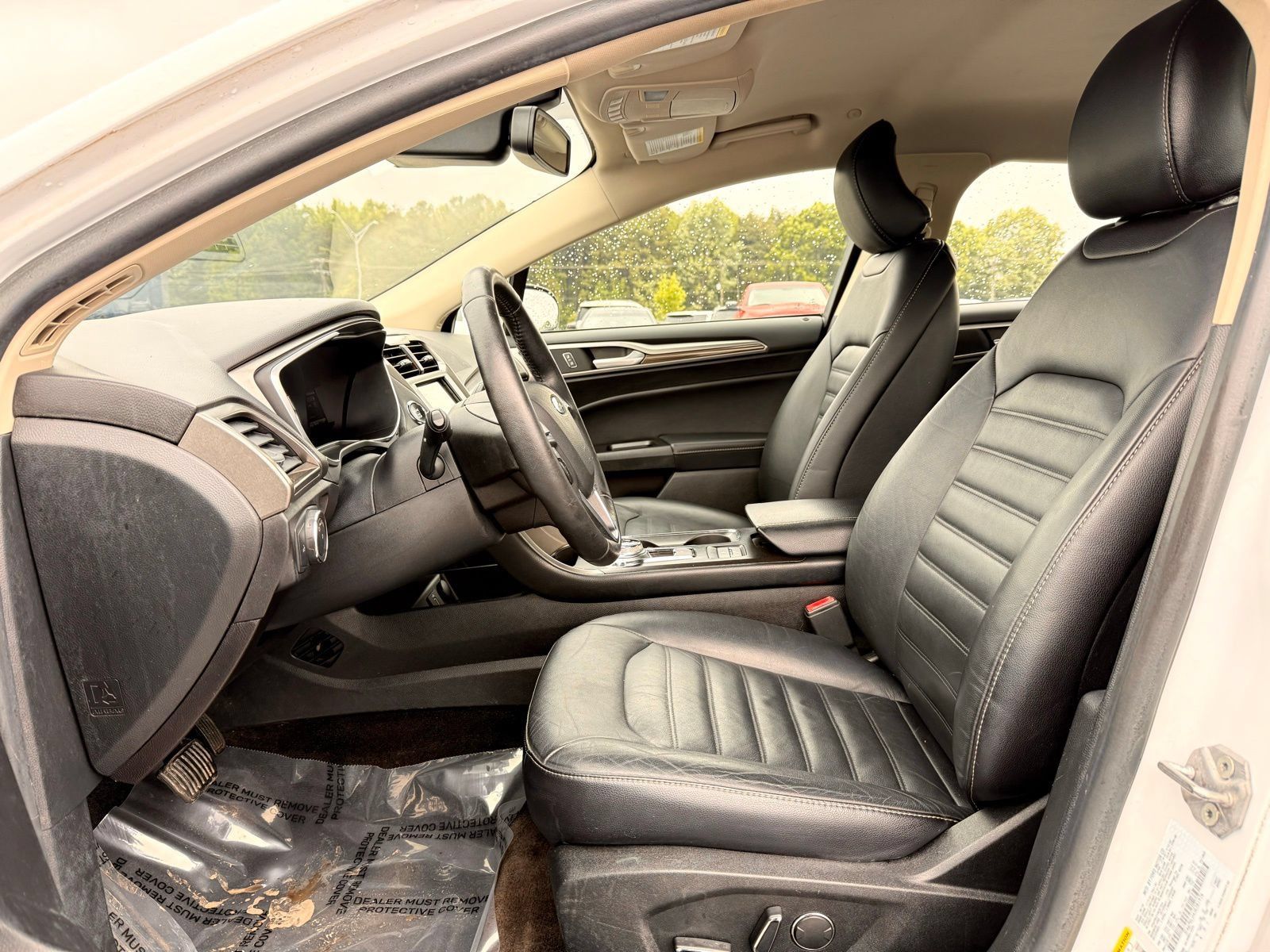 Used 2018 Ford Fusion SE w/ Equipment Group 602A FWD image 14