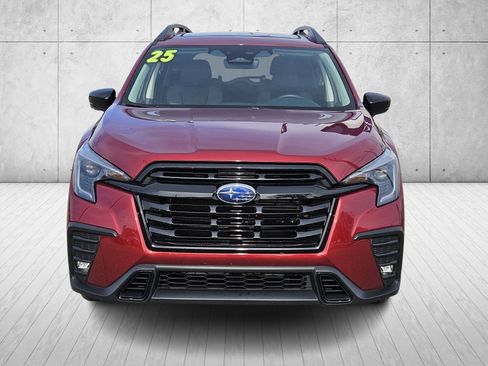 Used 2025 Subaru Ascent Onyx Edition image 2