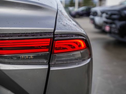 Used 2022 Toyota Mirai XLE image 12