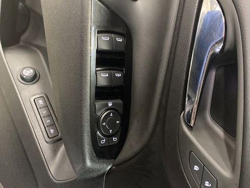 Certified 2024 Chevrolet Equinox Premier image 19