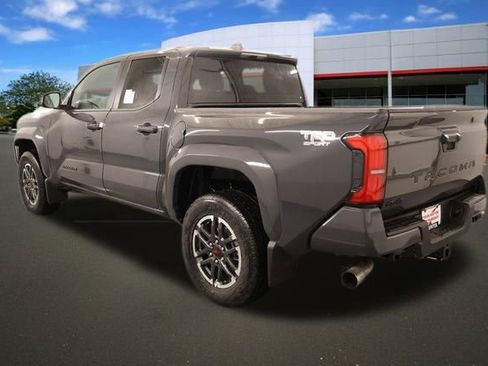 New 2025 Toyota Tacoma TRD Sport image 3