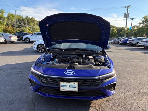 Used 2025 Hyundai Elantra Sport w/ Cargo Package FWD image 10