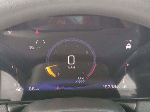 Used 2024 Chevrolet TrailBlazer LT w/ Driver Confidence Package image 11