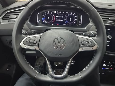 Used 2023 Volkswagen Tiguan SEL R-Line AWD/4WD image 19