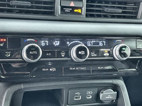 New 2025 Honda Pilot TrailSport image 28