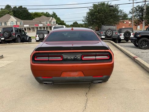 Used 2023 Dodge Challenger SXT w/ Plus Package RWD image 7