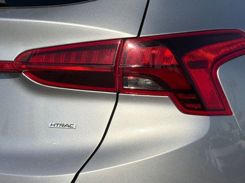 Used 2023 Hyundai Santa Fe SEL image 12