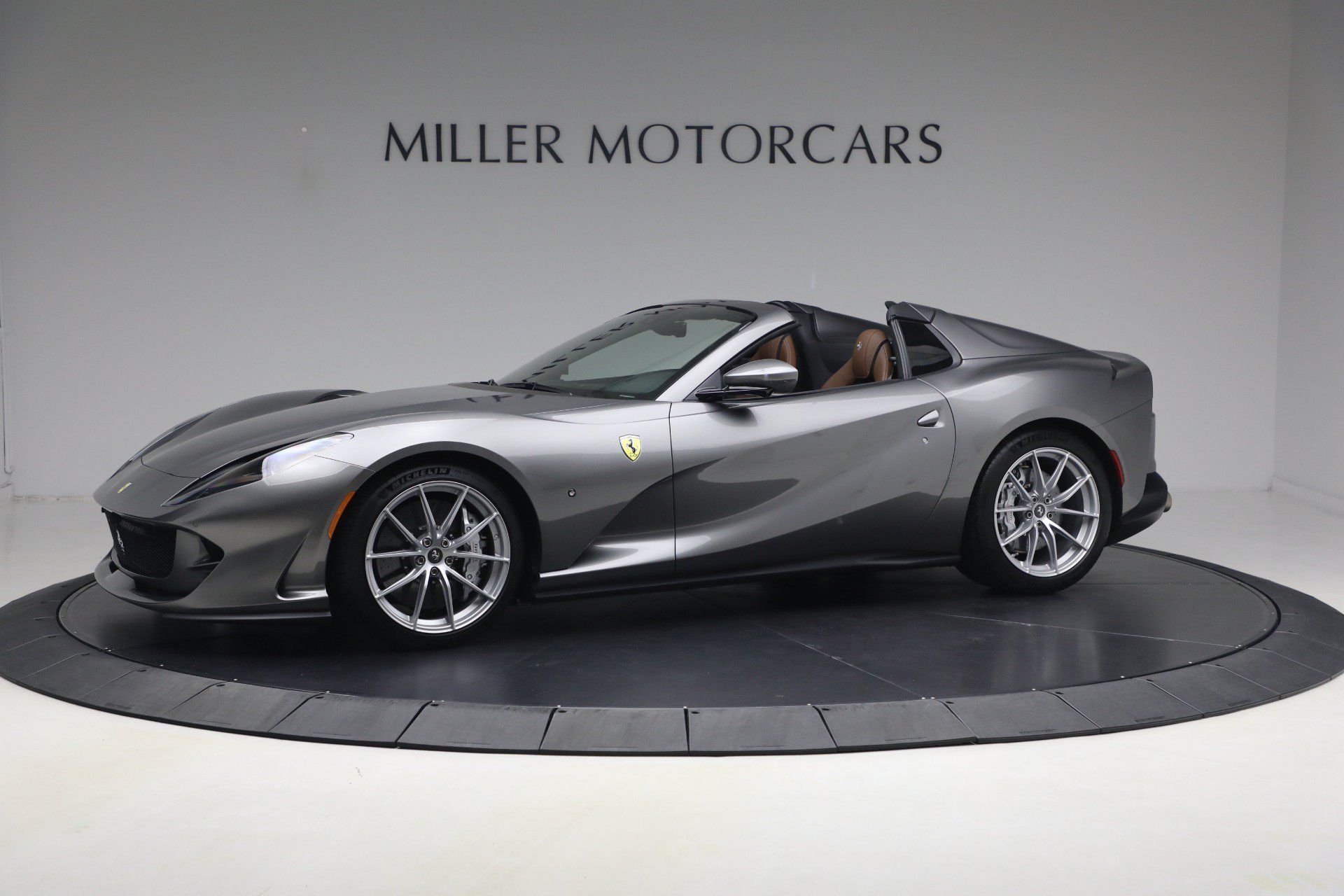 Certified 2021 Ferrari 812 GTS RWD image 2
