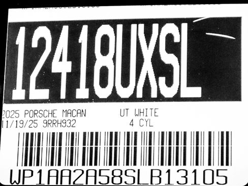 Used 2025 Porsche Macan image 29