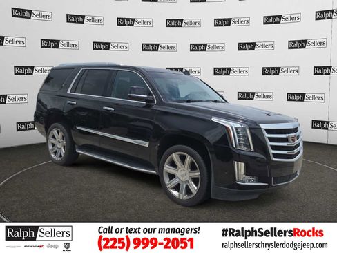 Used 2018 Cadillac Escalade Luxury AWD/4WD image 1