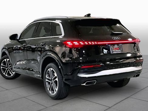 Used 2025 Audi Q5 Premium w/ Convenience Package AWD/4WD image 11
