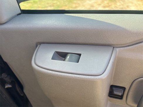 Used 2024 Chevrolet Express 3500 LT w/ LT Preferred Equipment Group image 26