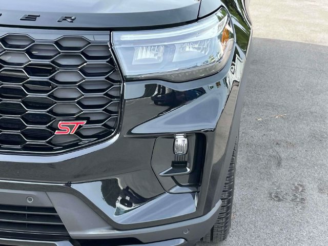 New 2026 Ford Explorer ST w/ Sun And Sound Package AWD/4WD image 9