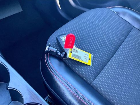 Used 2024 Ford Escape ST-Line image 13