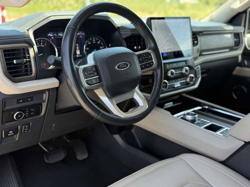 Used 2024 Ford Expedition Limited RWD image 26