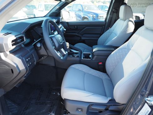 New 2025 Toyota Tacoma SR5 image 7