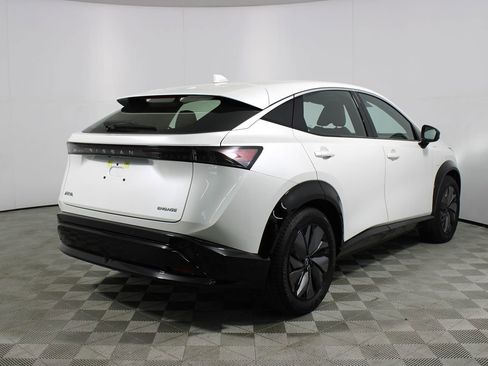 Used 2024 Nissan Ariya FWD image 37