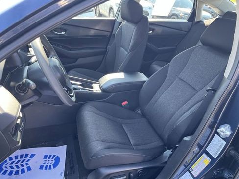 Used 2025 Honda Accord SE image 15