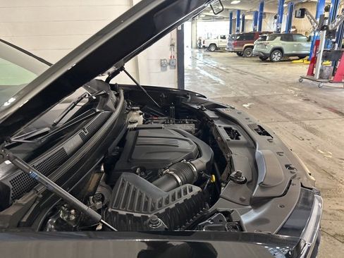 Used 2025 GMC Acadia Elevation image 39