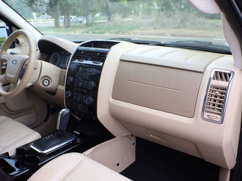 Used 2012 Ford Escape Limited AWD/4WD image 17