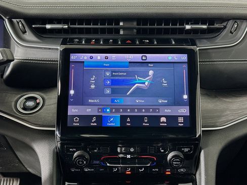 Used 2023 Jeep Grand Cherokee L Limited image 24