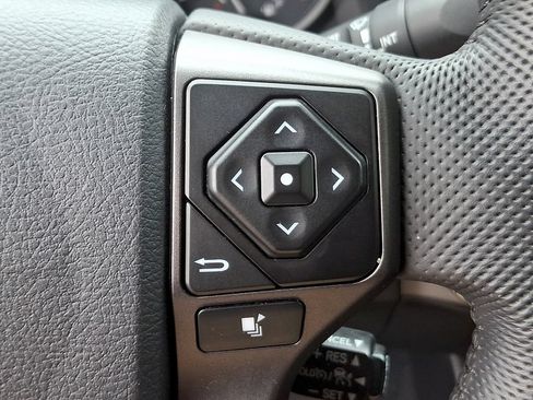 Used 2023 Toyota Tacoma TRD Sport AWD/4WD image 22