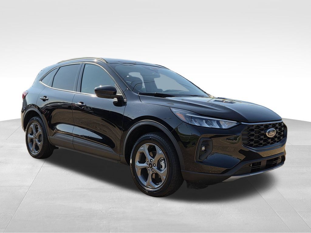 Used 2025 Ford Escape ST-Line Select AWD/4WD image 4