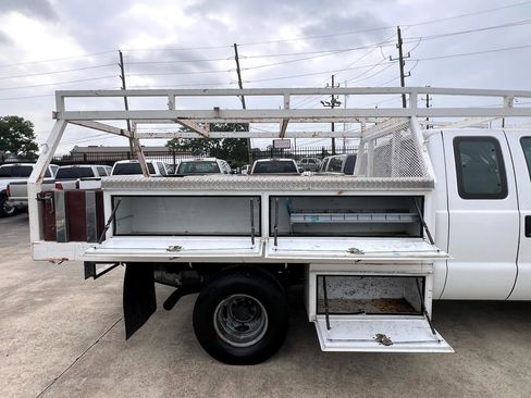 Used 2001 Ford F350 XL image 25