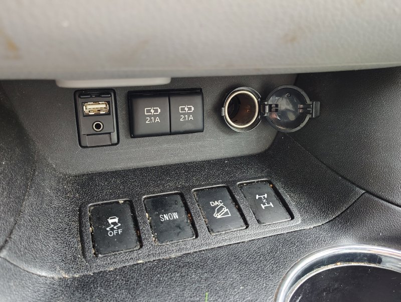 Used 2018 Toyota Highlander XLE AWD/4WD image 18