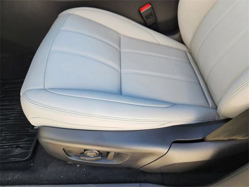 New 2026 Land Rover Range Rover Evoque S image 17