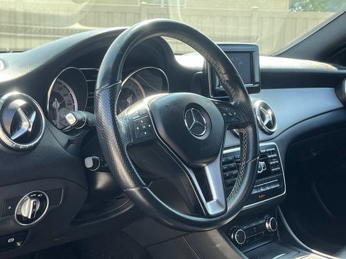 Used 2014 Mercedes-Benz CLA 250 image 19
