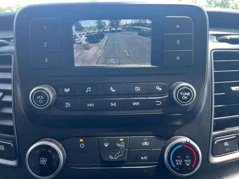 Used 2022 Ford Transit 250 Medium Roof AWD image 18