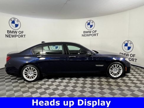 Used 2015 BMW 750Li xDrive image 8