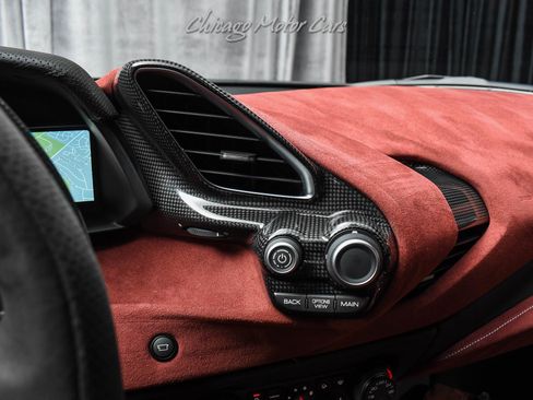 Used 2019 Ferrari 488 Pista Coupe RWD image 18