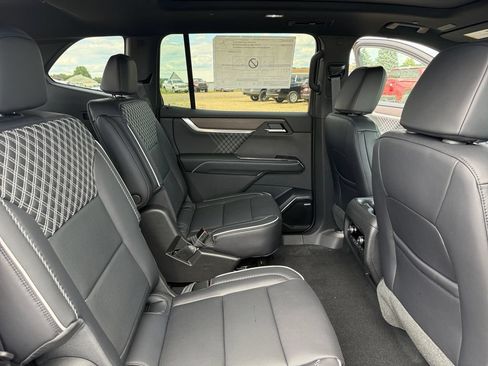New 2026 GMC Acadia Denali w/ Super Cruise Package AWD/4WD image 35