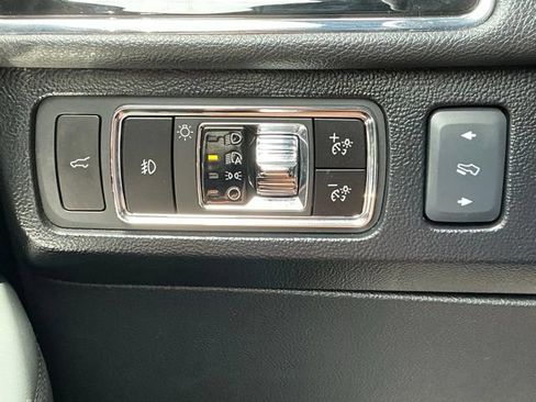 Used 2023 Lincoln Navigator Reserve AWD/4WD image 40