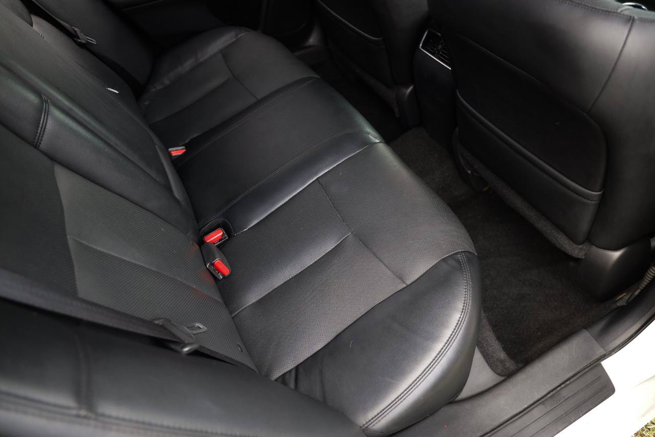 Used 2015 Nissan Altima 2.5 SL w/ Technology Package FWD image 12