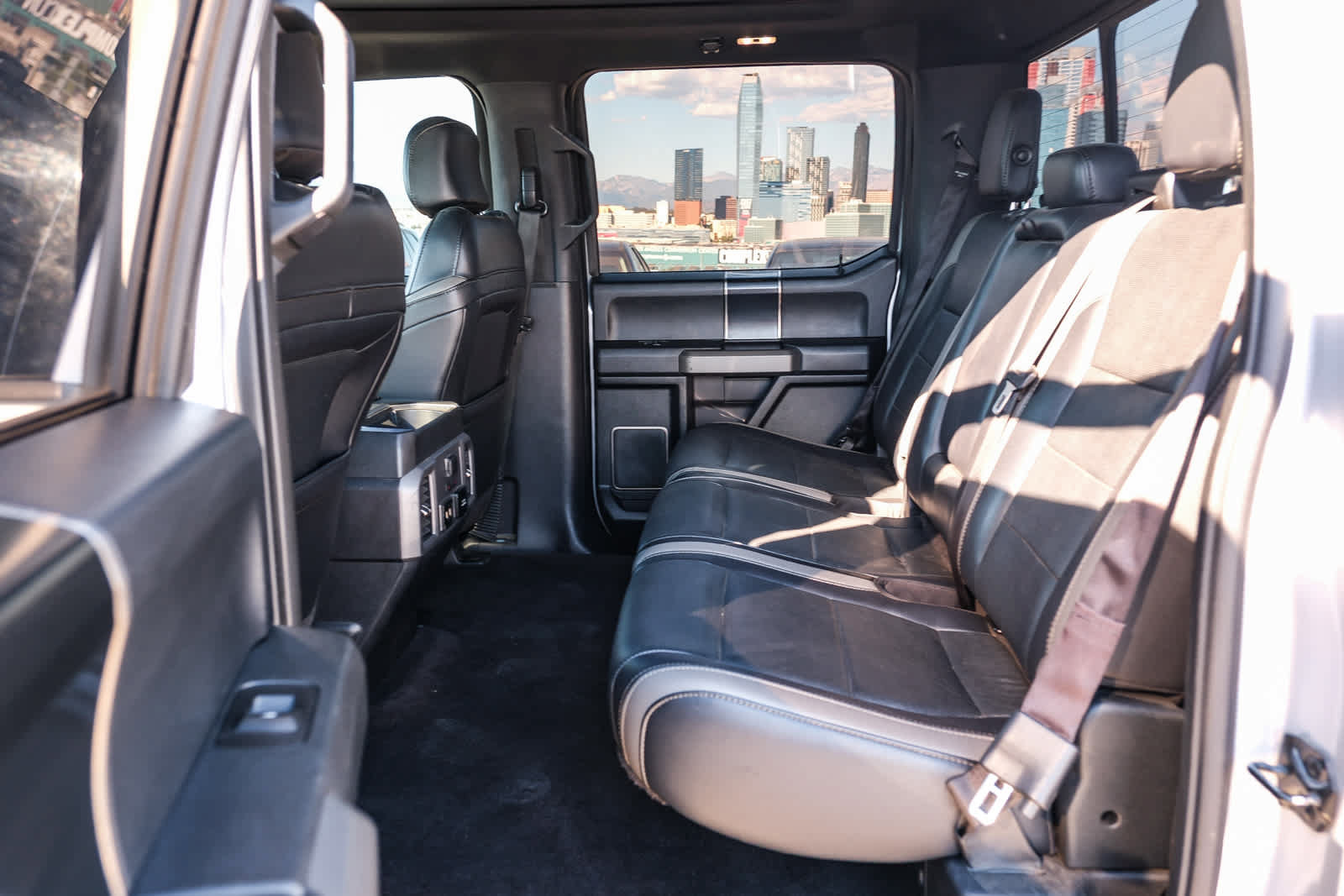 Used 2017 Ford F150 Raptor w/ Equipment Group 802A Luxury AWD/4WD image 19