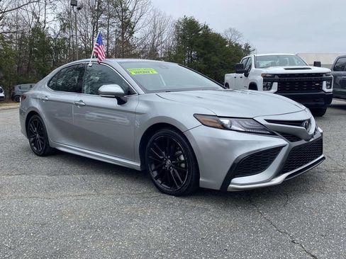 Used 2024 Toyota Camry XSE image 6
