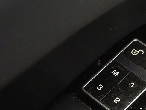 Used 2023 Kia Sorento SX image 32