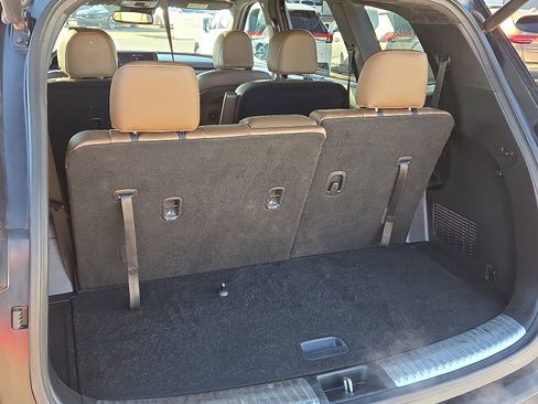 Used 2022 Kia Telluride SX w/ SX Prestige Package image 7