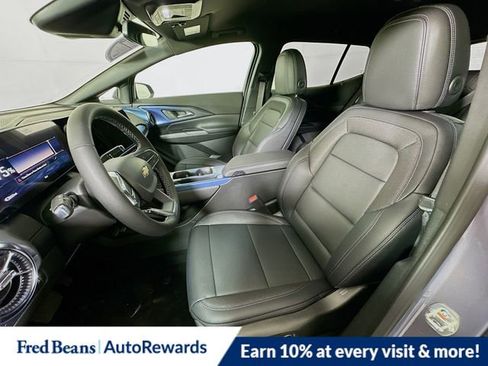 New 2026 Chevrolet Equinox EV LT AWD/4WD image 17