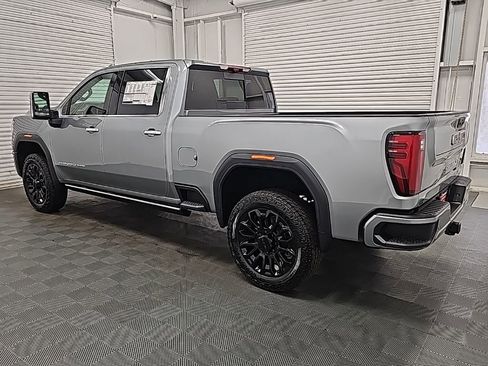 New 2026 GMC Sierra 2500 Denali w/ Denali Reserve Package image 5