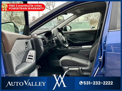 Used 2021 Nissan Rogue S AWD/4WD image 13