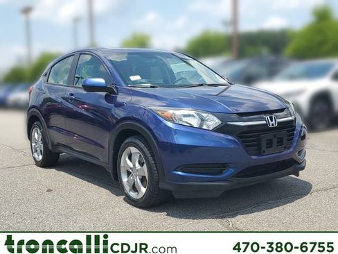 Used 2017 Honda HR-V LX image 1