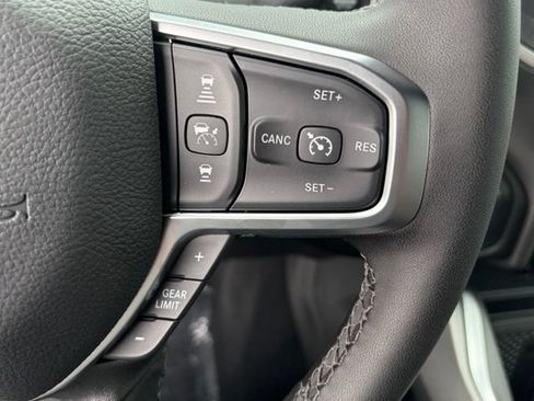 New 2026 RAM 2500 Big Horn AWD/4WD image 17