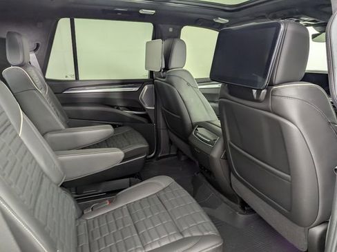 Used 2025 Cadillac Escalade V w/ LPO, Floor Liner Package AWD/4WD image 22