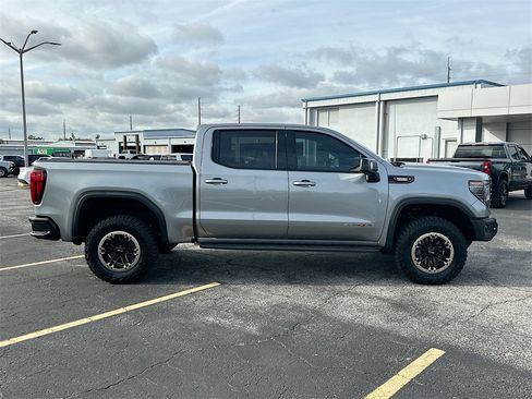 Certified 2025 GMC Sierra 1500 AT4X image 4