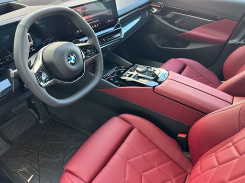 New 2026 BMW 530i w/ Premium Package RWD image 9